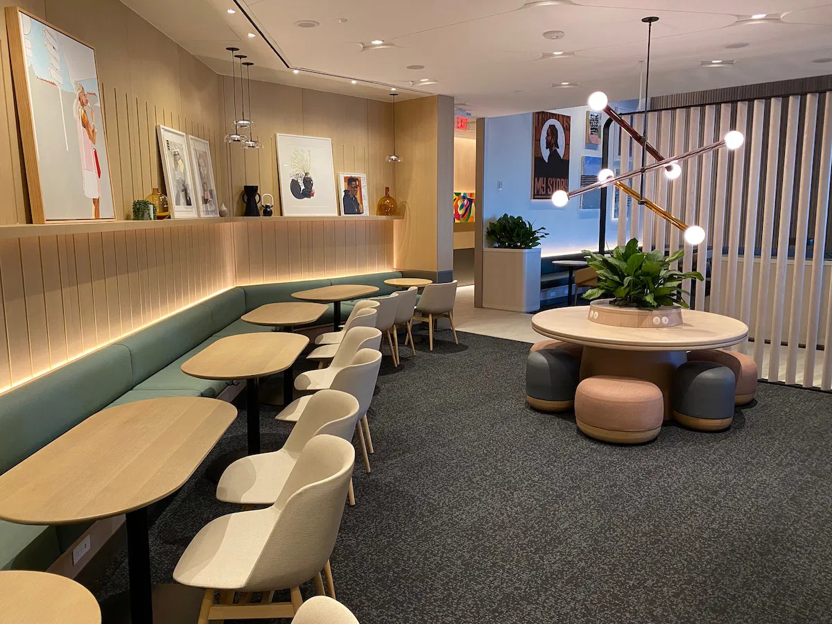 capital one lounge dfw 17.jpeg